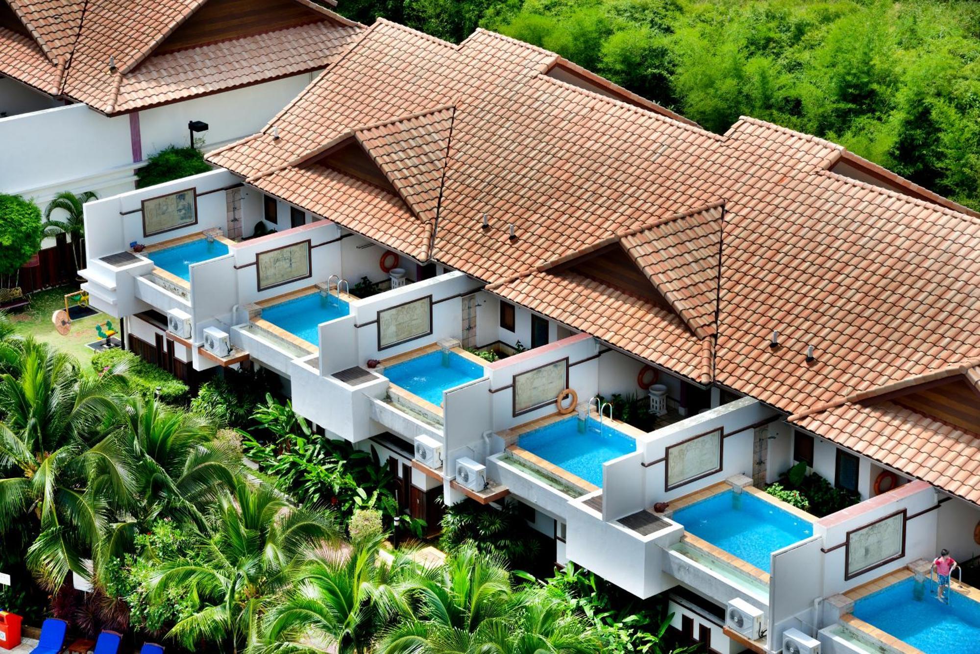 Grand Lexis Port Dickson Hotel Exterior photo The Royal Paradise Hotel and Spa