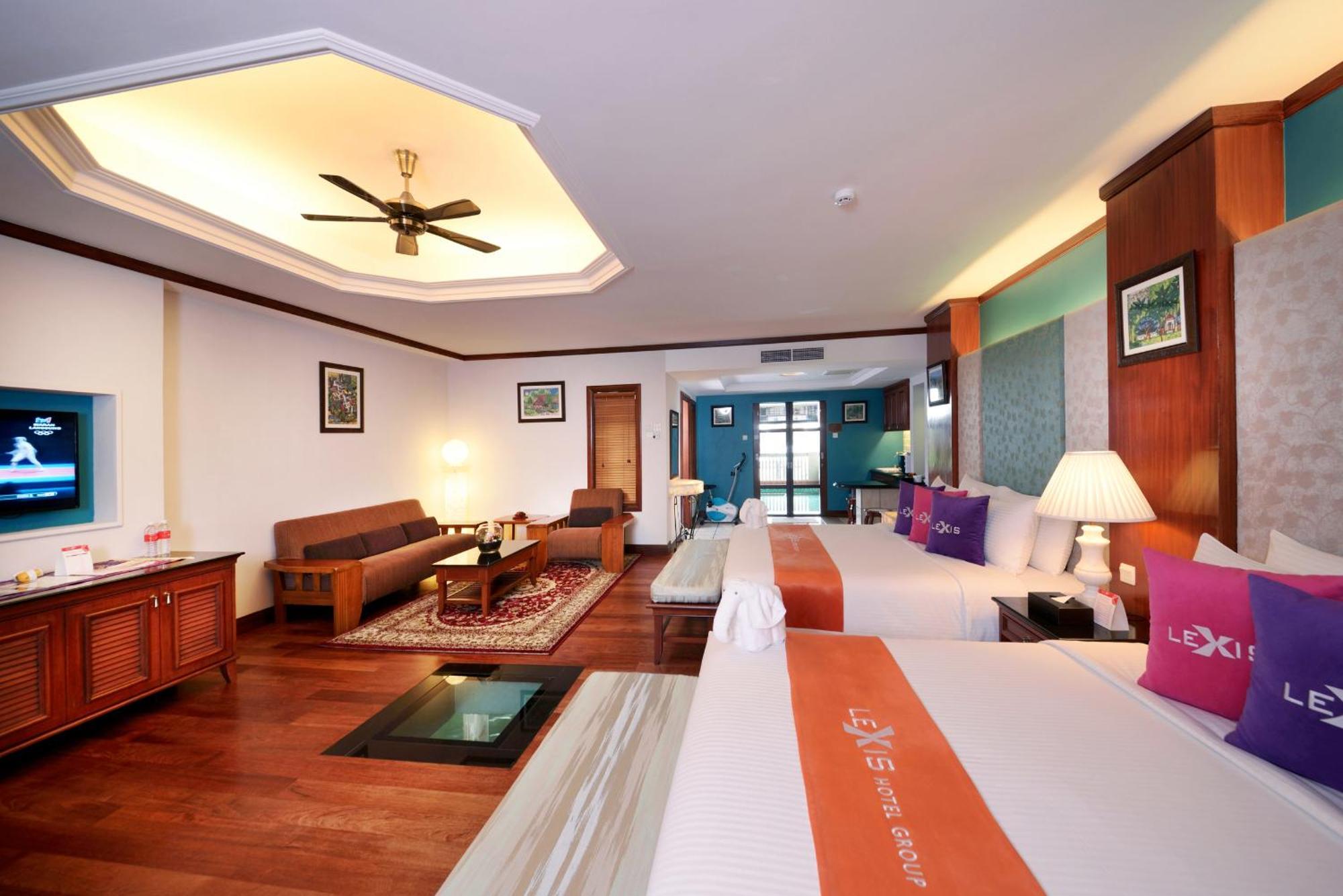Grand Lexis Port Dickson Hotel Exterior photo Suite