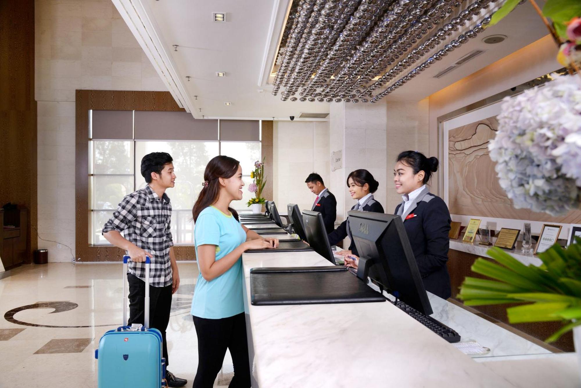Grand Lexis Port Dickson Hotel Exterior photo
