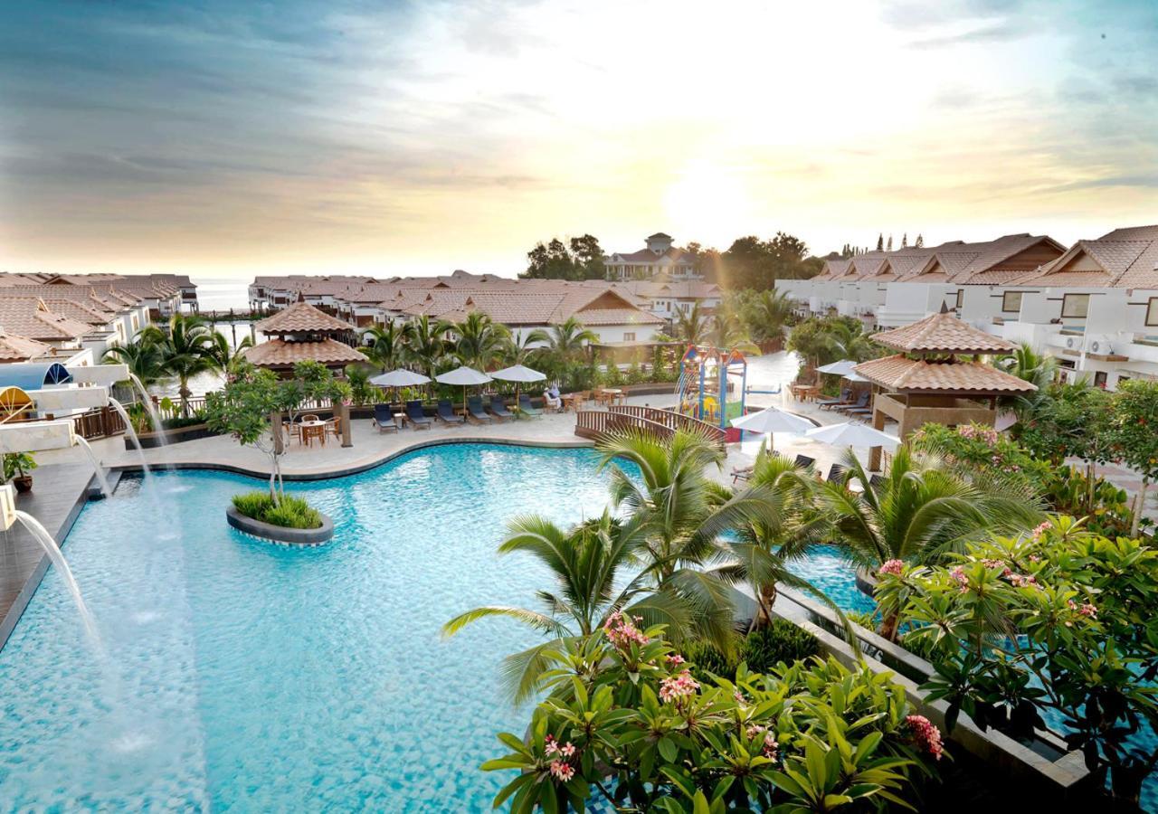 Grand Lexis Port Dickson Hotel Exterior photo The pool at the Hard Rock Hotel